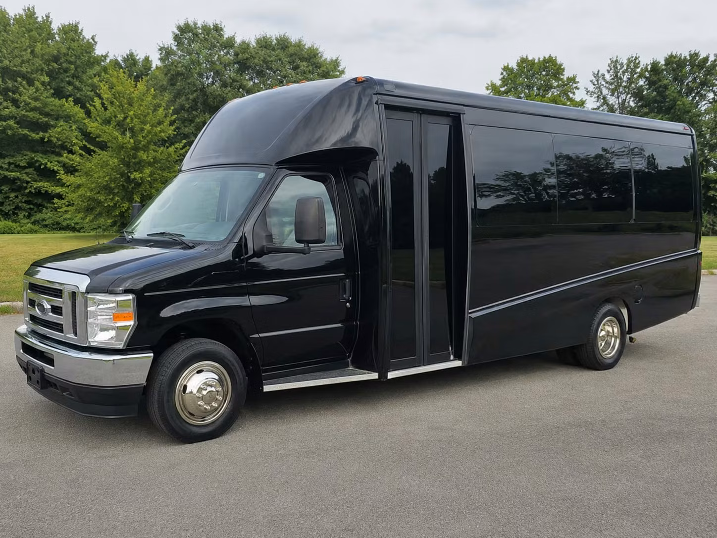 fort worth wedding transportation
